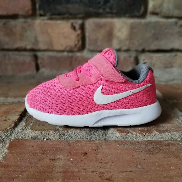 Nike Other - Nike Tanjun Running Comfort Hot Pink Hook N Loop 8